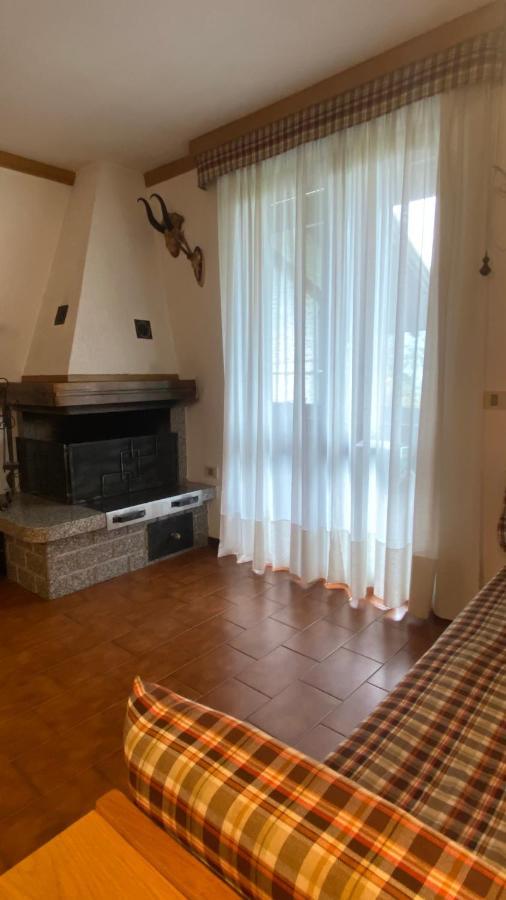 Apartamento Trilocale Accogliente Con Camino A Pochi Minuti Da Madonna Di Campiglio Spiazzo  Exterior foto